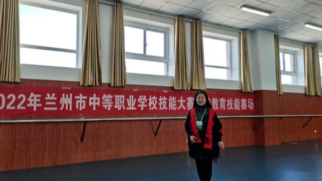 弦歌二十载 奋楫向未来  吴岩